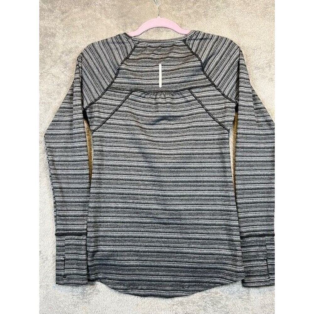 Reebok Women's Athletic Long Sleeve Grey/Black Athletic Shirt Pullover! Size S - Picture 7 of 8
